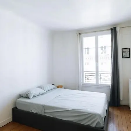 Cozy And Warm 1bd In Montmartre Apartment Paris