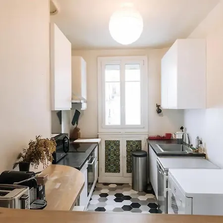 Cozy And Warm 1bd In Montmartre Paris